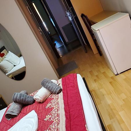 Hotel Shehu Gjirokastër Esterno foto