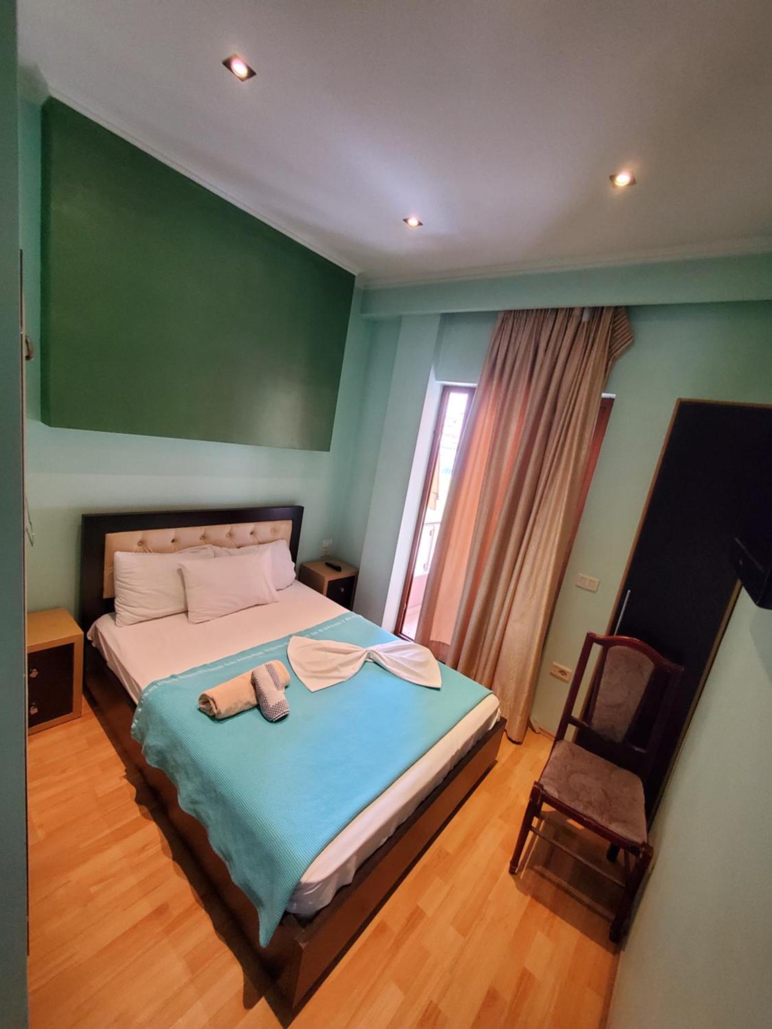 Hotel Shehu Gjirokastër Esterno foto