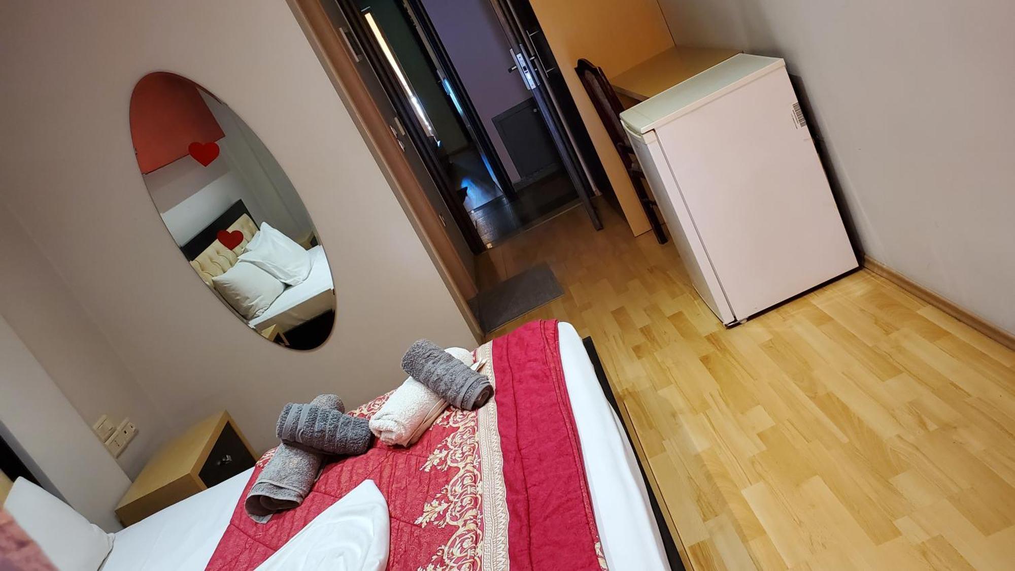 Hotel Shehu Gjirokastër Esterno foto