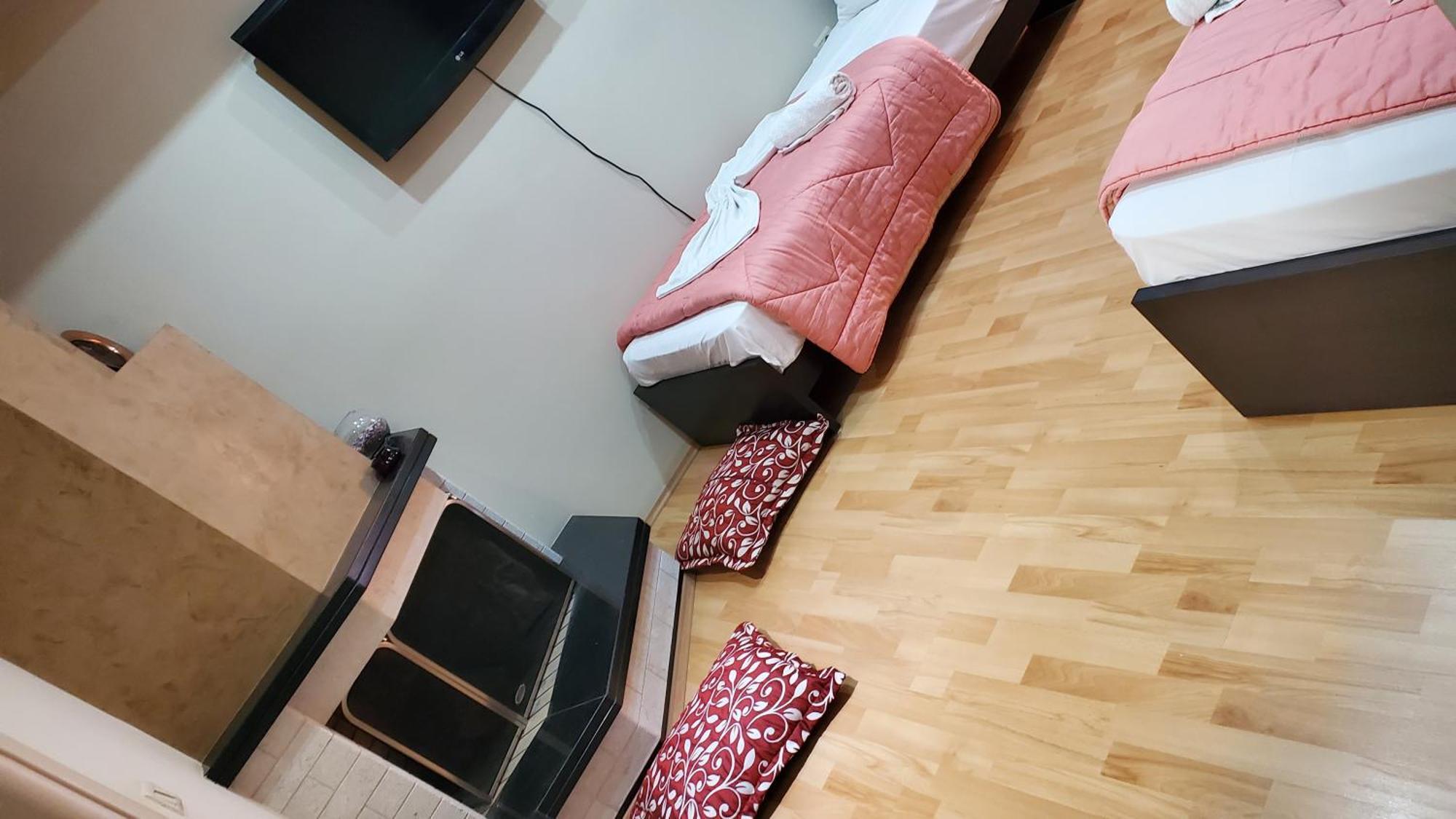 Hotel Shehu Gjirokastër Esterno foto