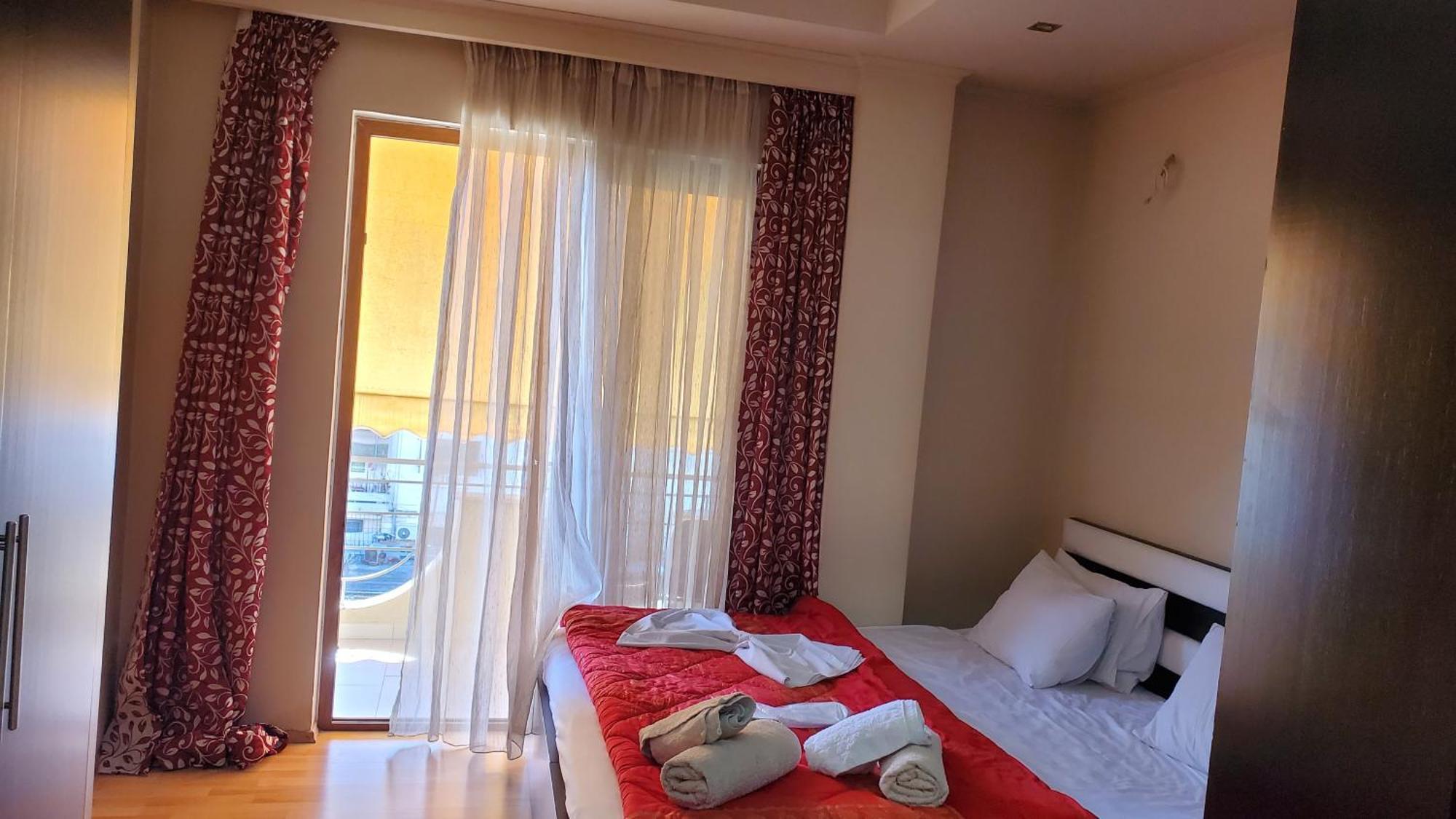 Hotel Shehu Gjirokastër Esterno foto