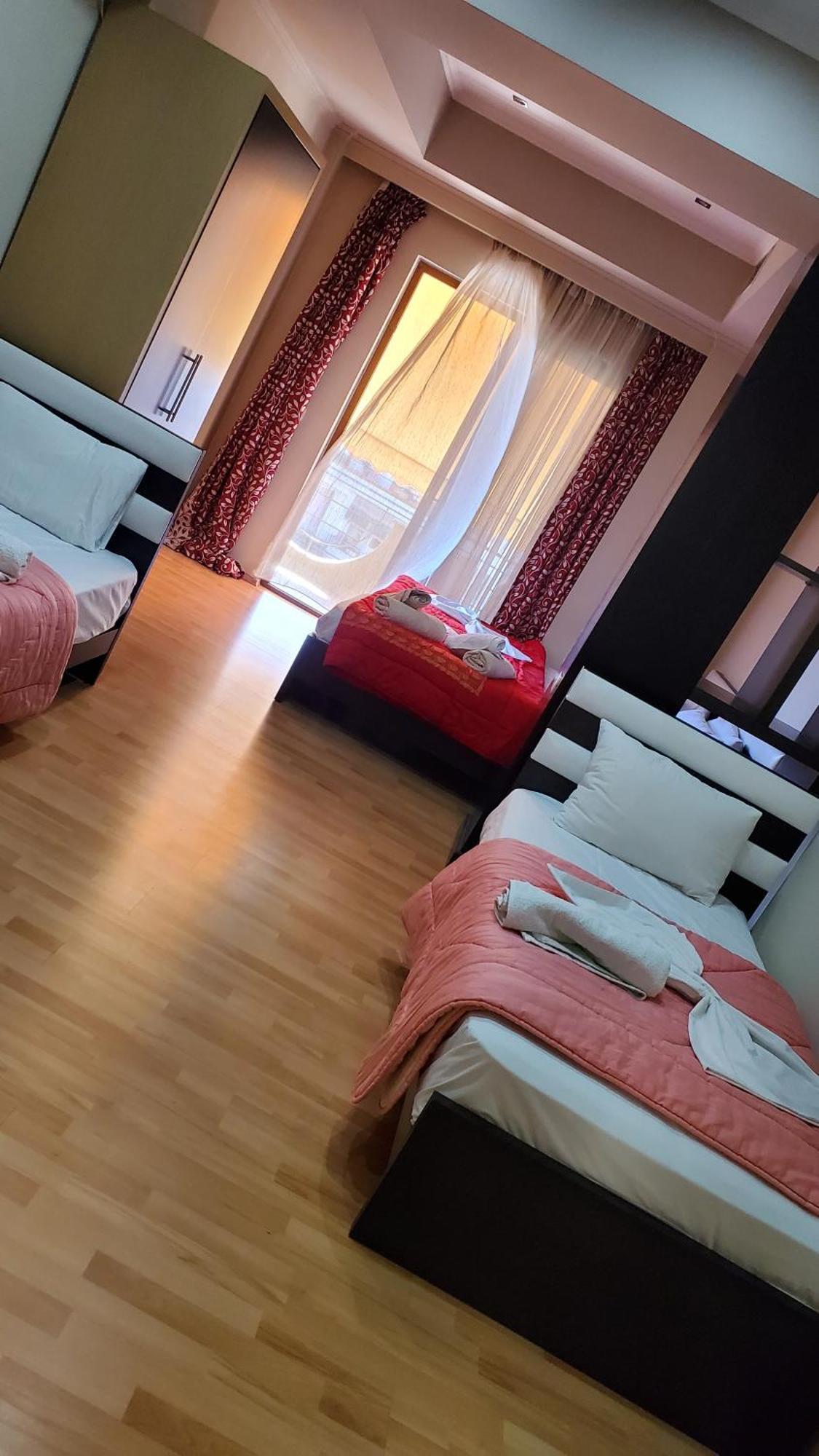 Hotel Shehu Gjirokastër Esterno foto